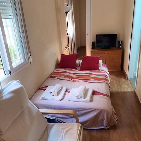 Apartamentos Vialia Sol Y Playa Malaga Exterior photo
